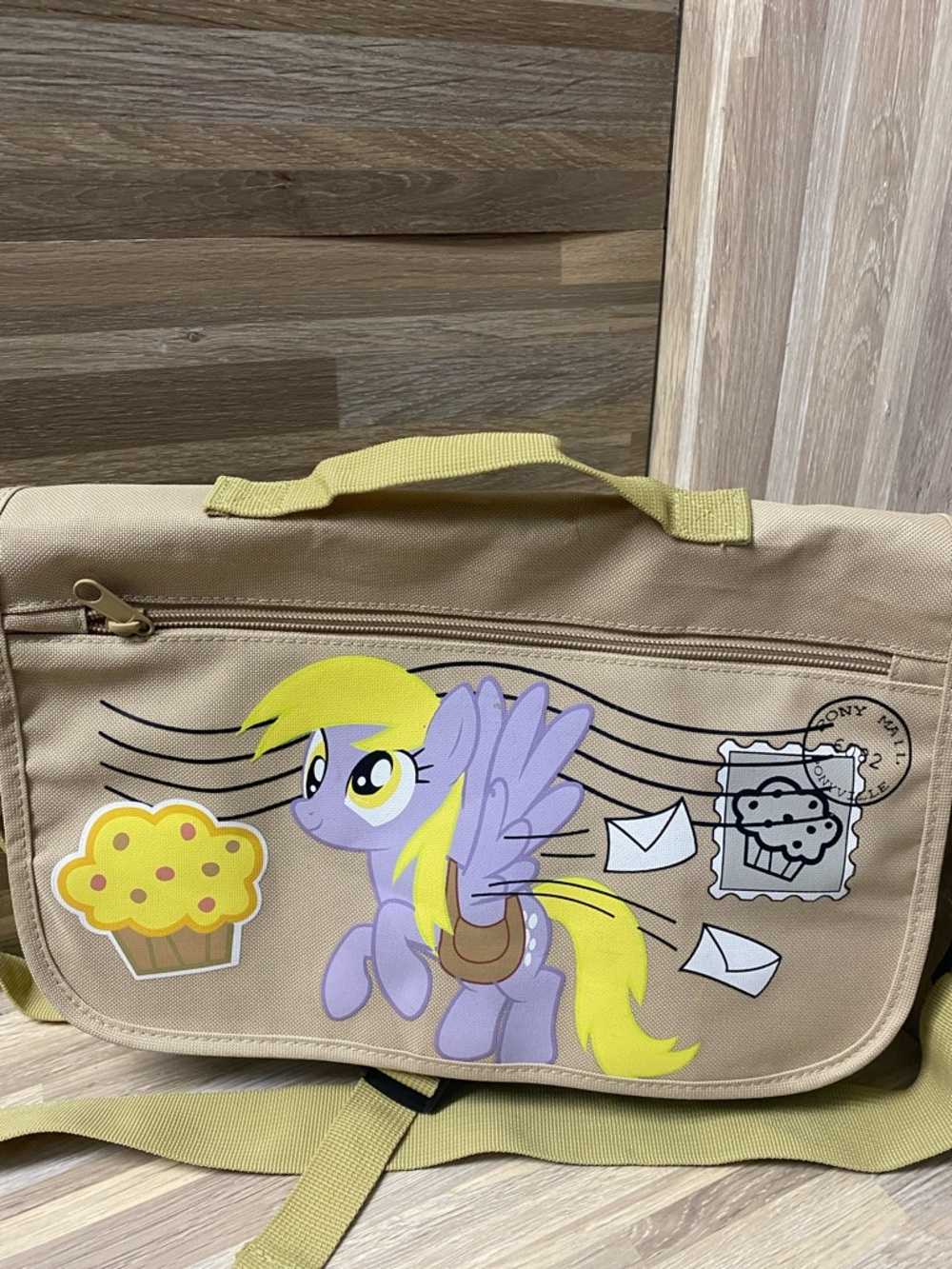 My little pony Derpy Hooves rare messenger bag hot topic exclusive bag - Picture 7 of 7